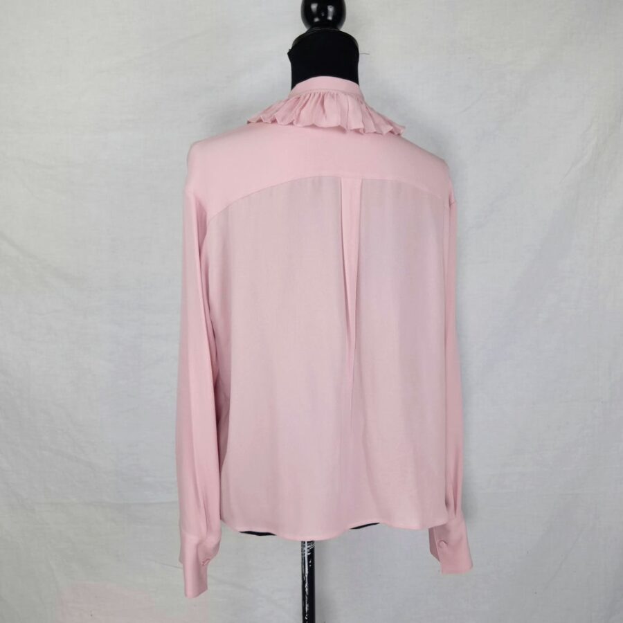 outfit rosa