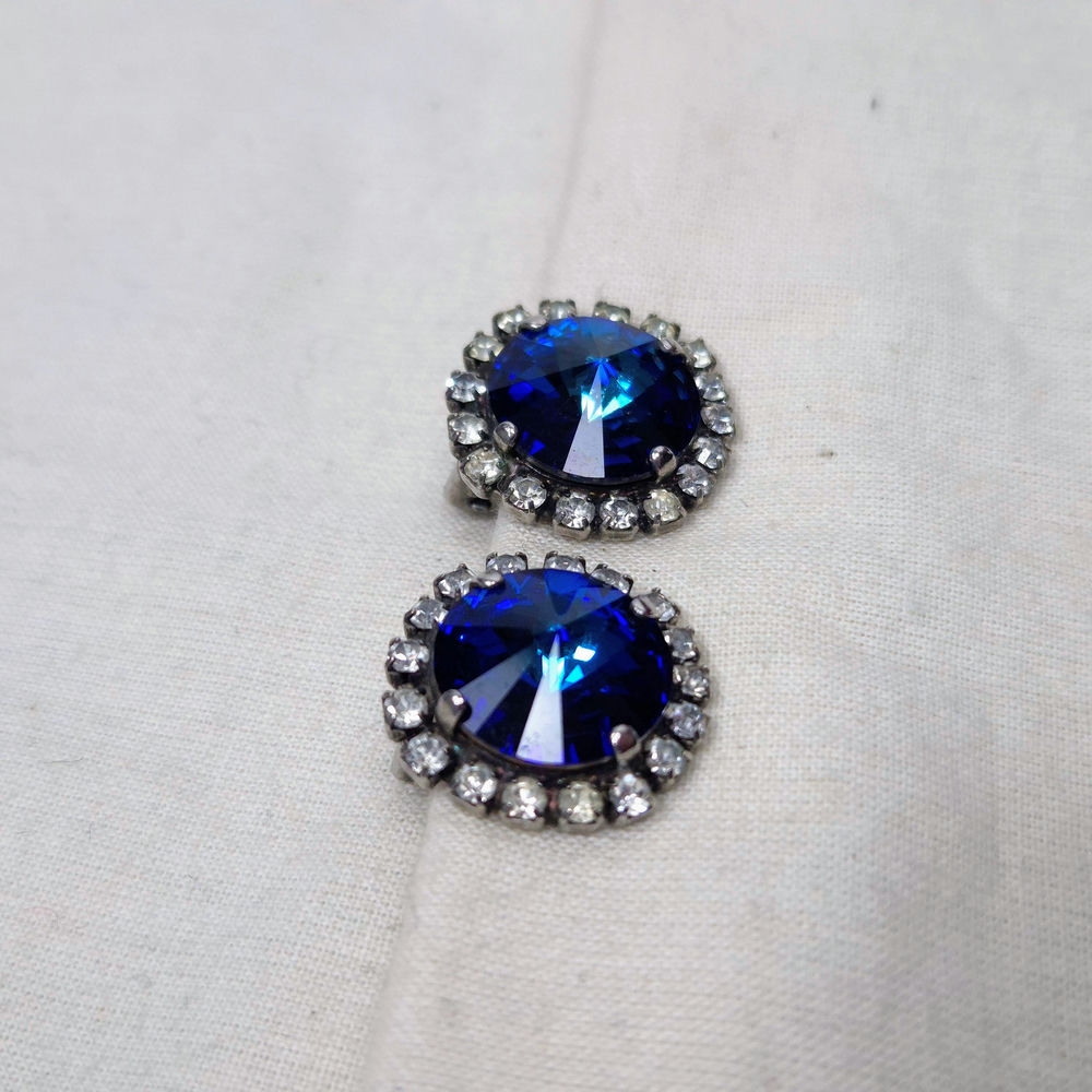 Orecchini blu eleganti