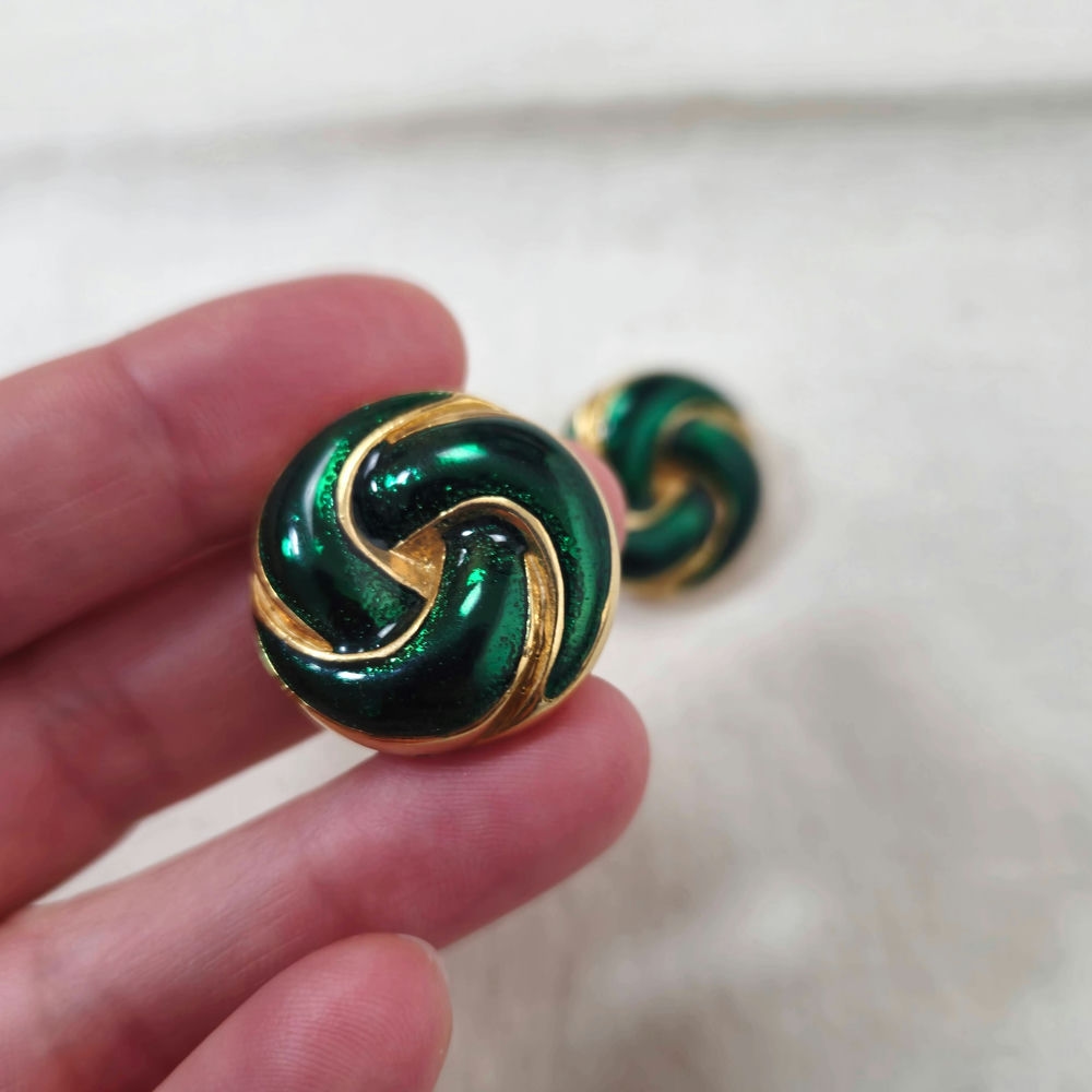 Orecchini smaltati verdi vintage 70s