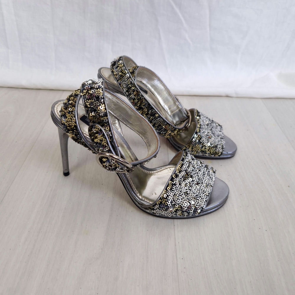 scarpe con tacco alto