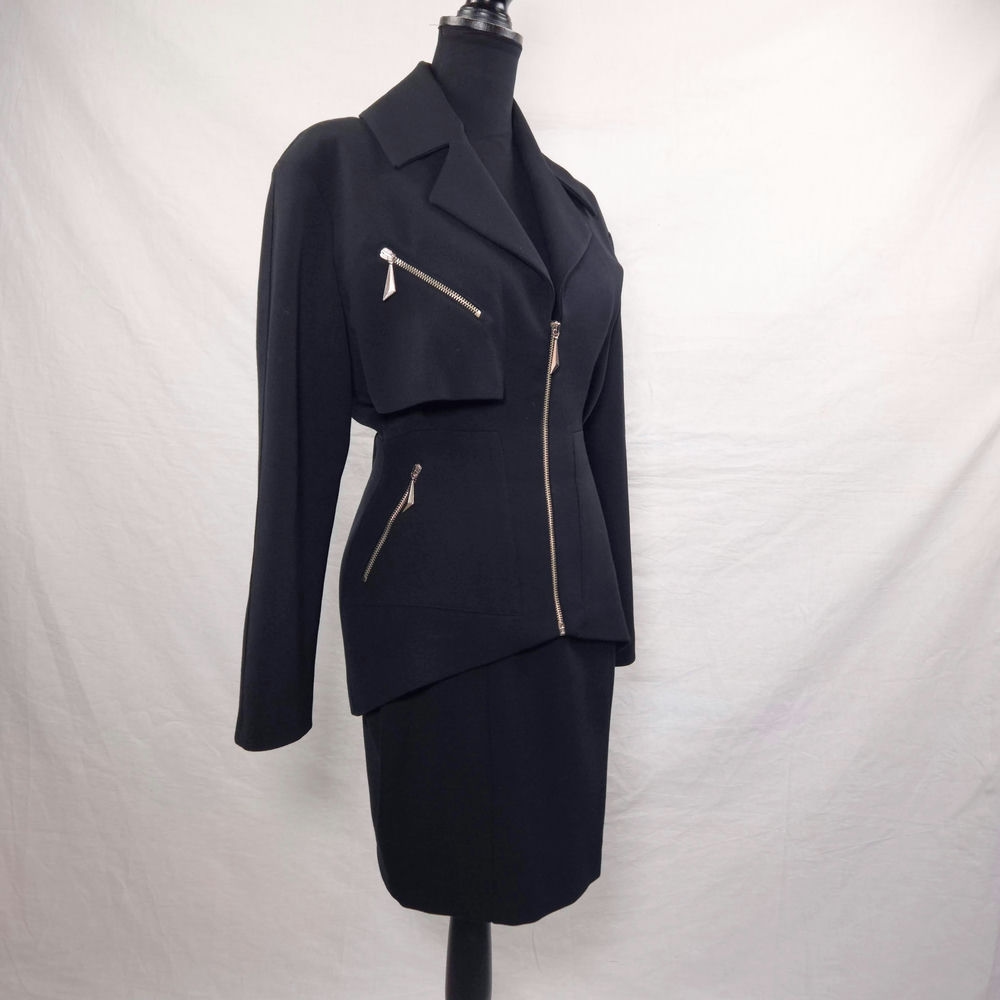 Tailleur nero Thierry Mugler Activ 1990s