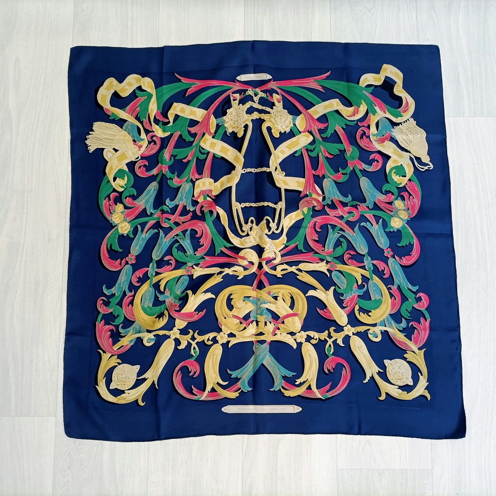 foulard in seta multicolore