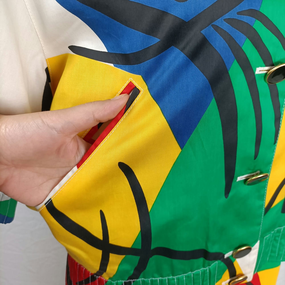 multicolor abstract color suit