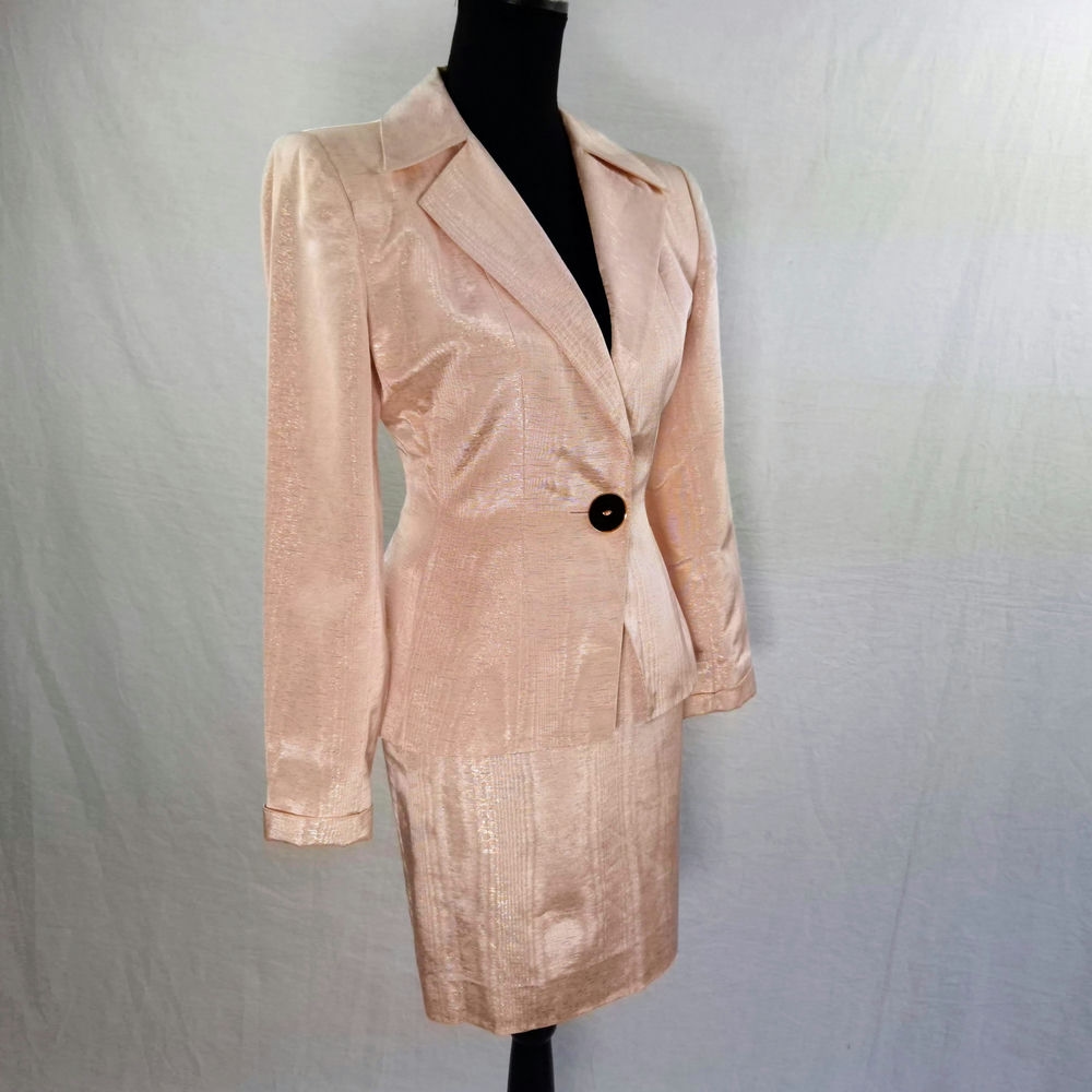 Tailleur bon ton rosa Yves Saint Laurent