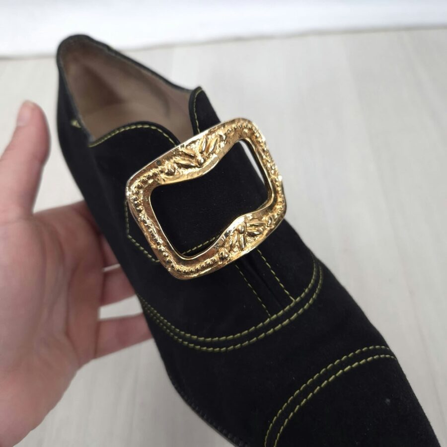suede heel shoes