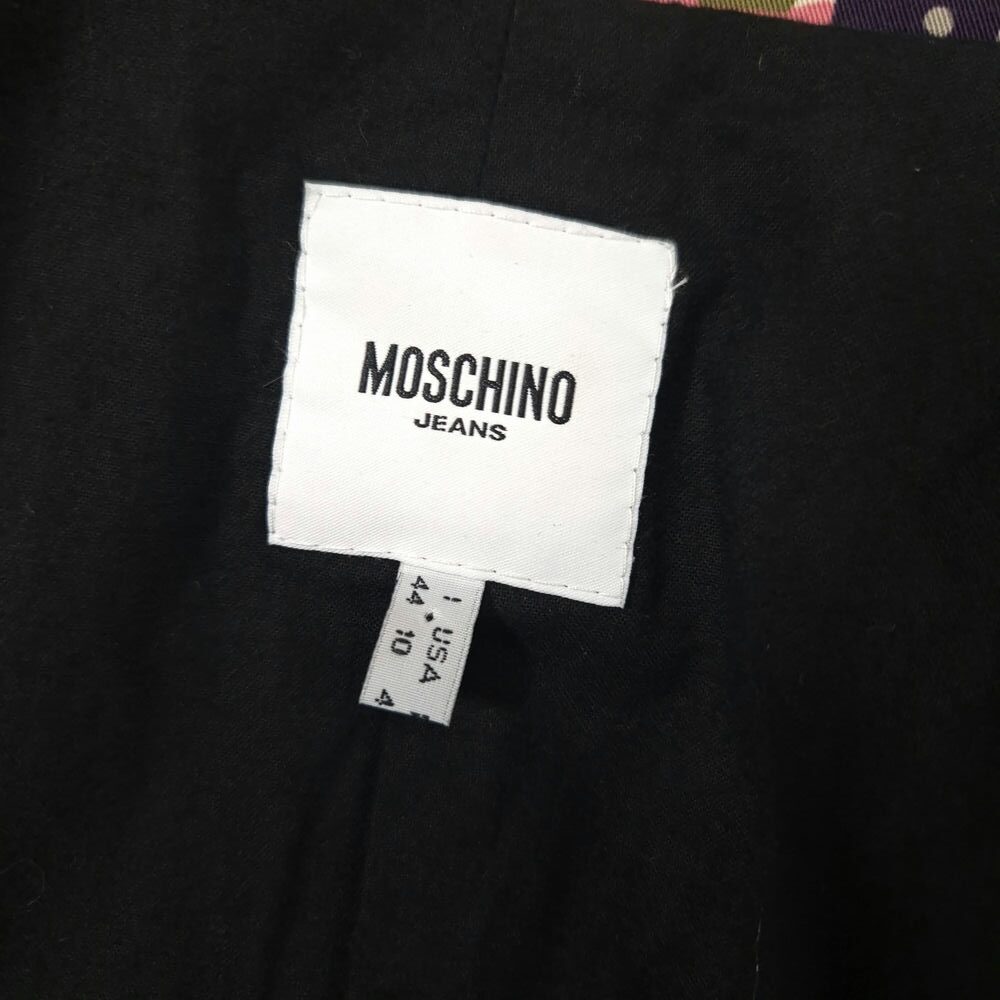 moschino jeans label