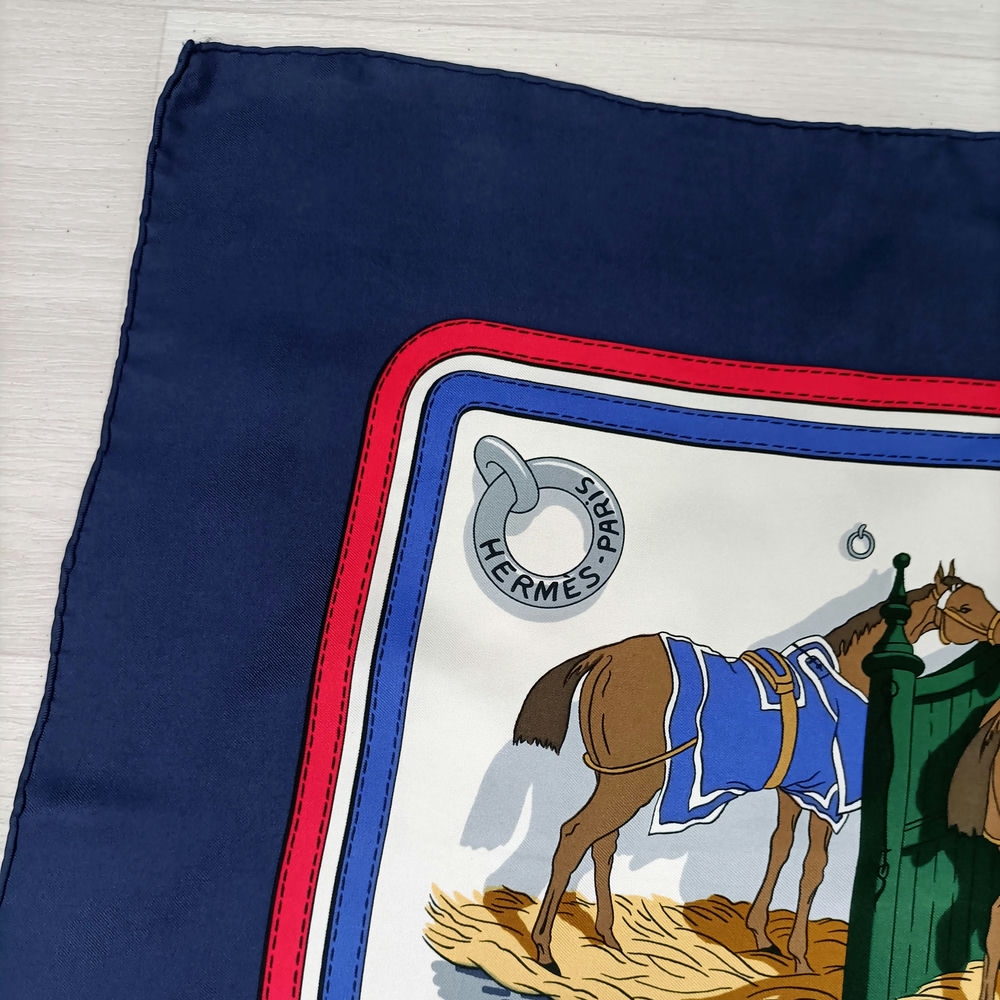 foulard in seta hermes