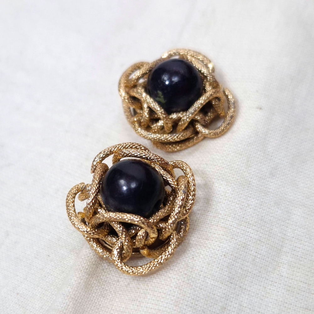 Orecchini neri a intreccio vintage 1950s