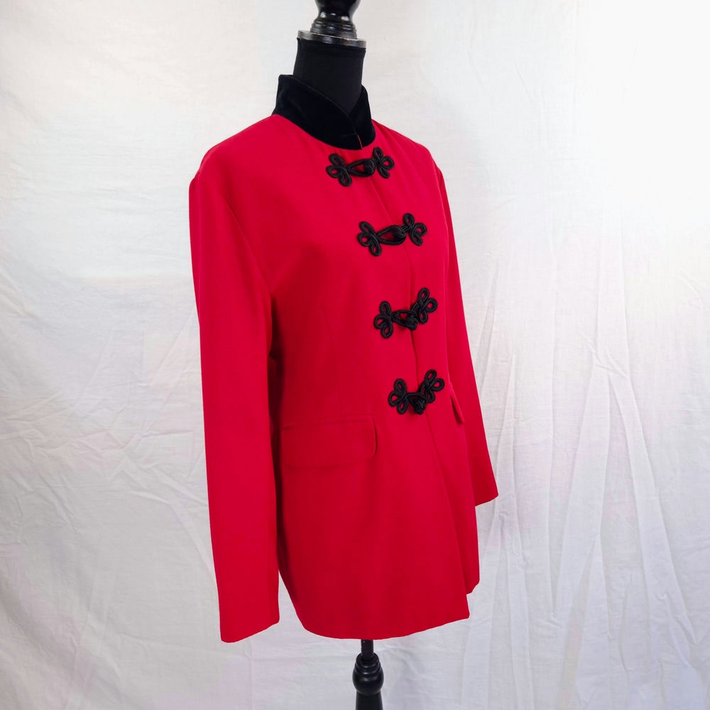 red jacket with frogs