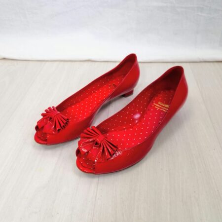 kitten heels