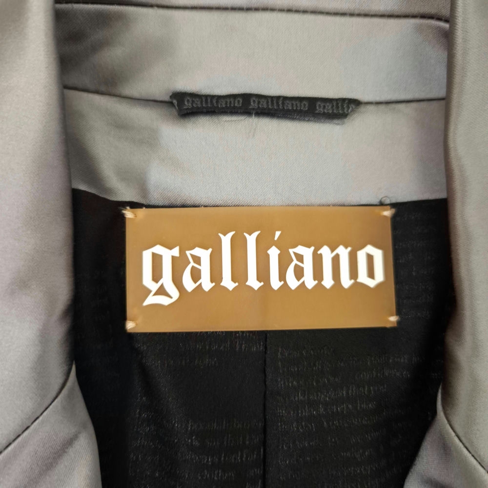 Galliano label