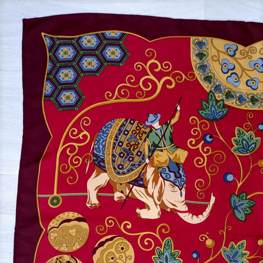 foulard bordeaux