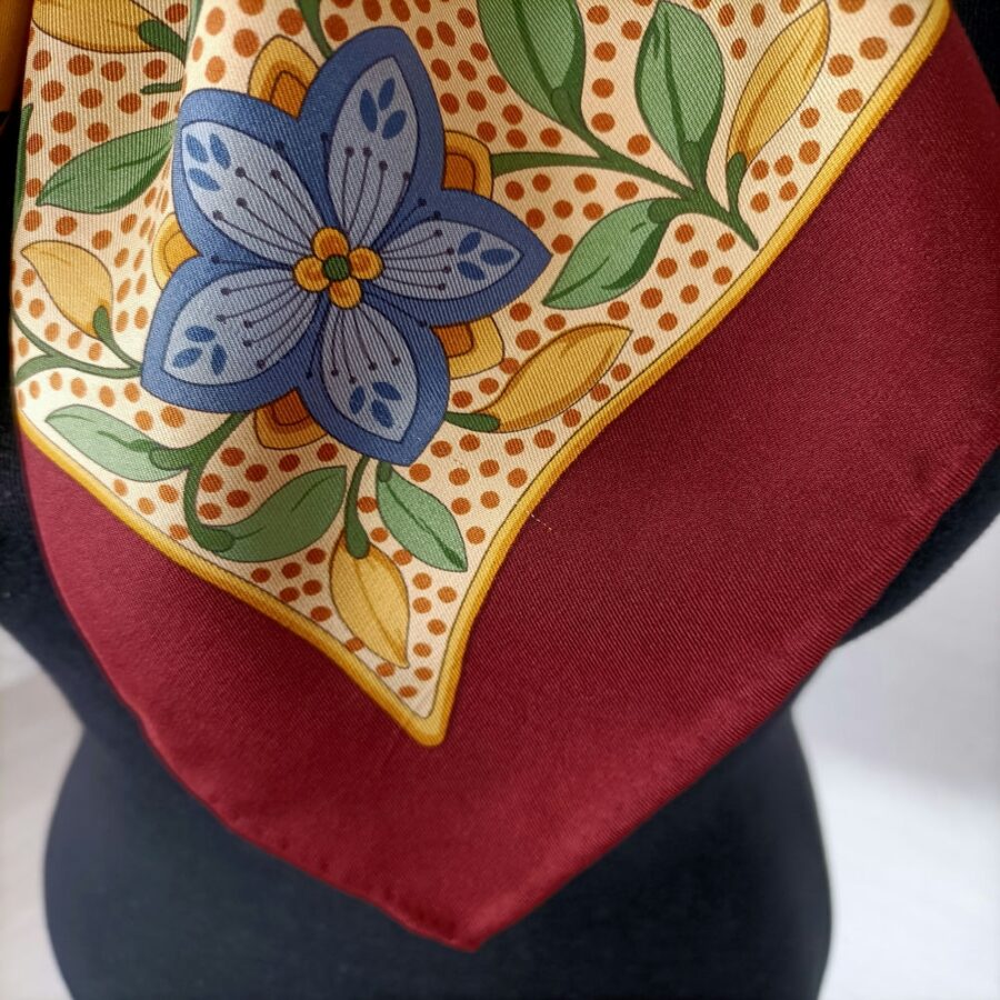 foulard Salvatore Ferragamo