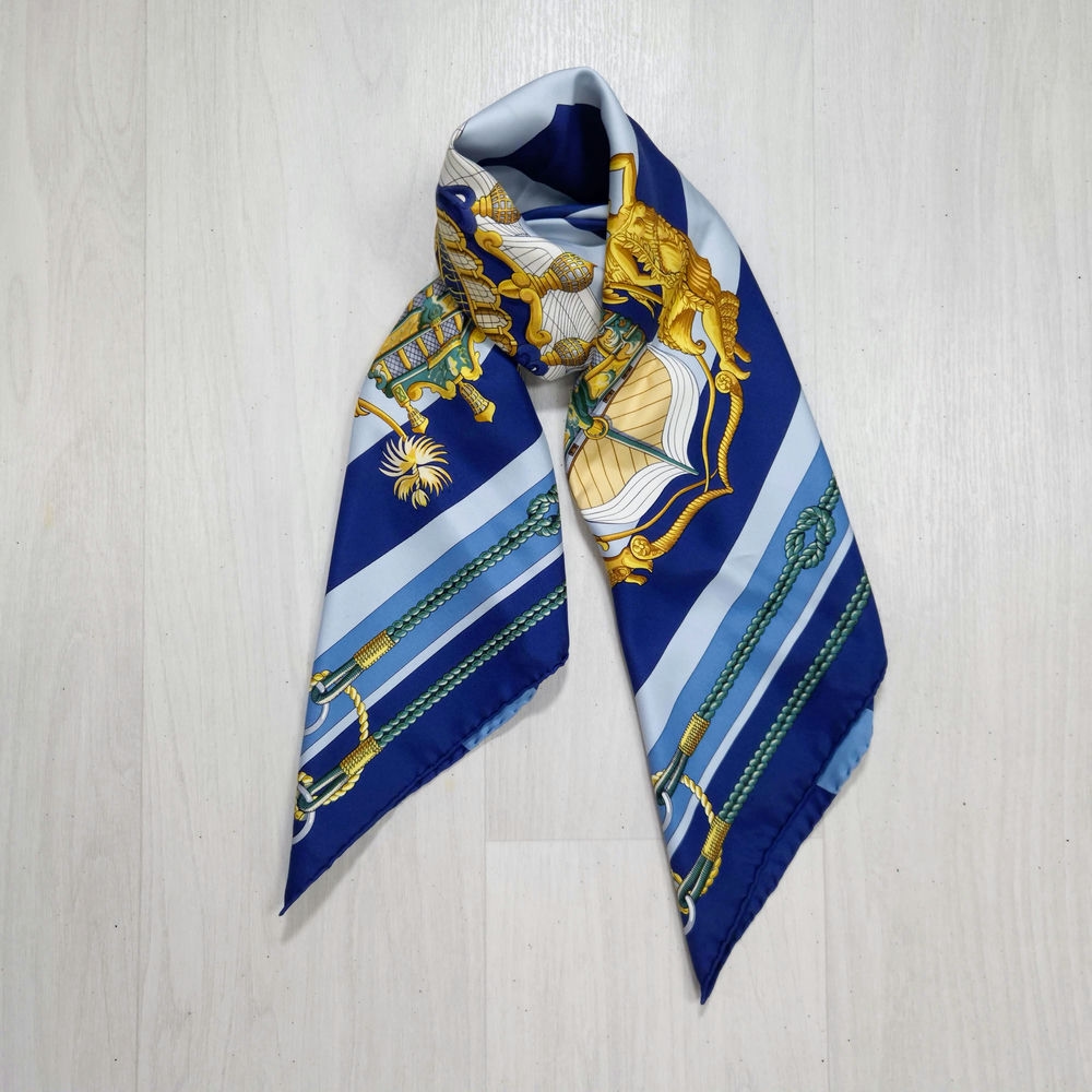 foulard navi