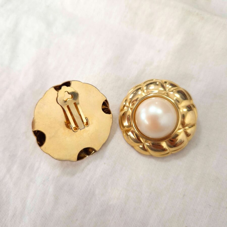 pearl earrings