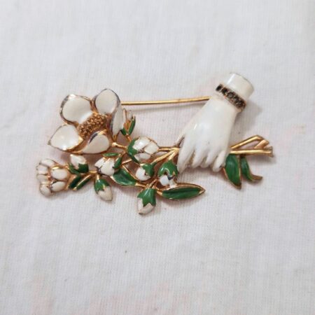 vintag brooch 40s
