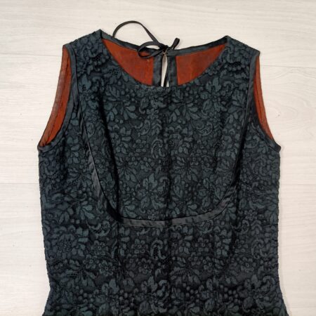 vestito di pizzo nero