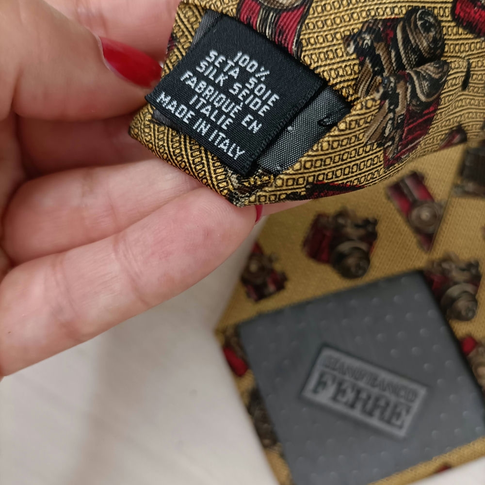 Gianfranco Ferre cravatta vintage