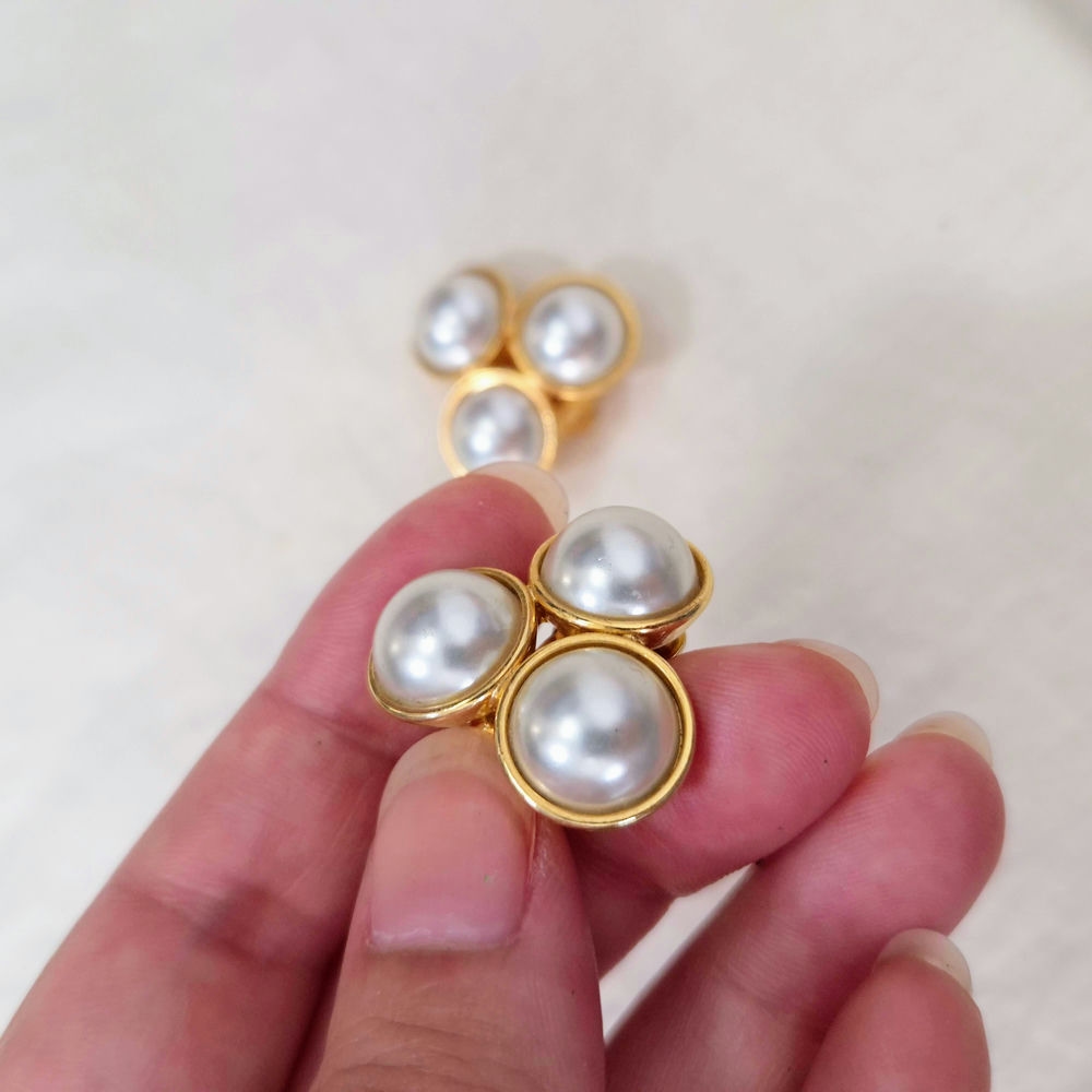 Orecchini con tre perle vintage anni '80