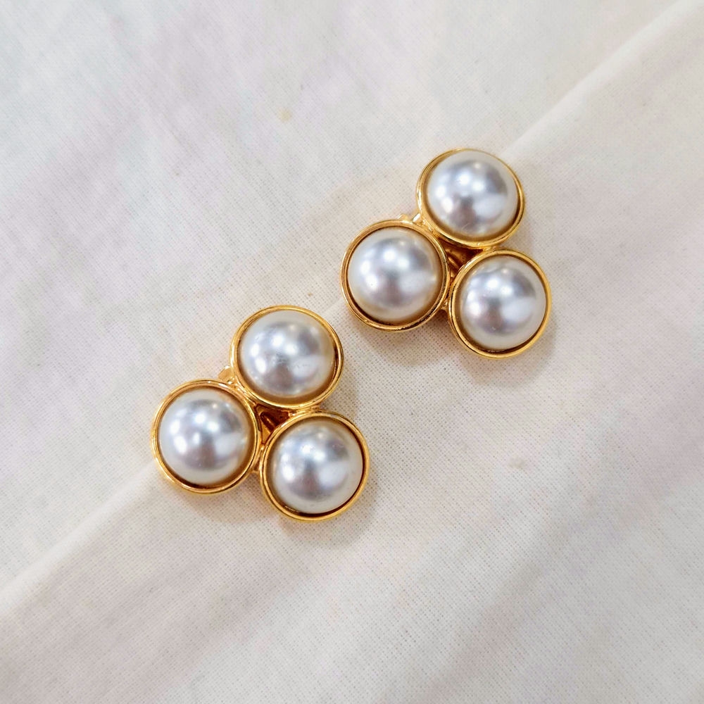 Orecchini con tre perle