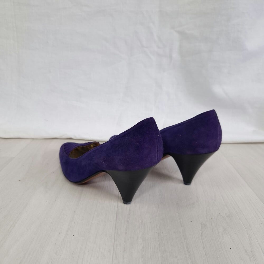 violet heel shoes