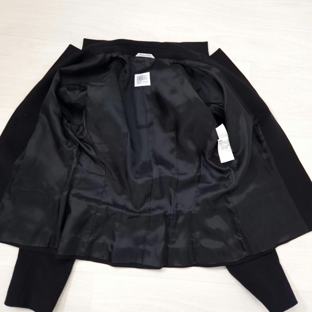 Gianfranco Ferré Studio giacca nera corta - immagine 7