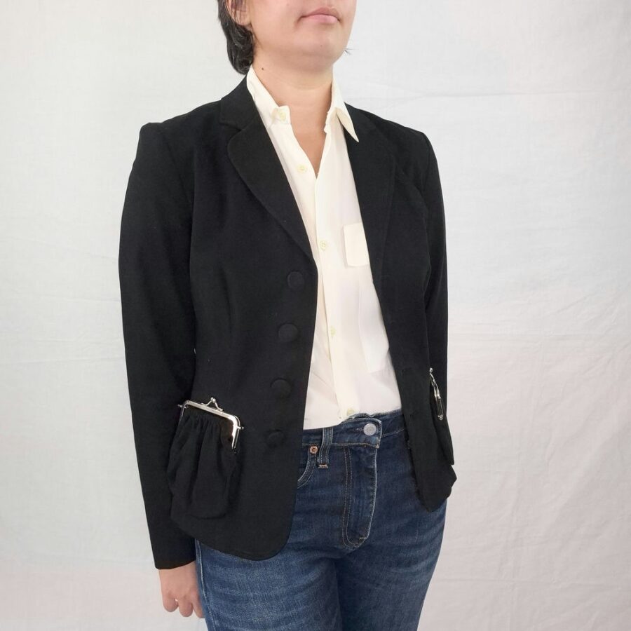 Moschino giacca nera con tasche a forma di borsellino - immagine 6