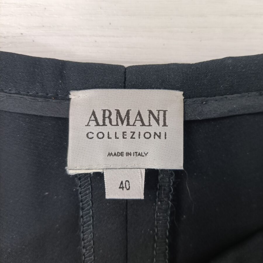 Pantaloni in pizzo nero Armani - immagine 3