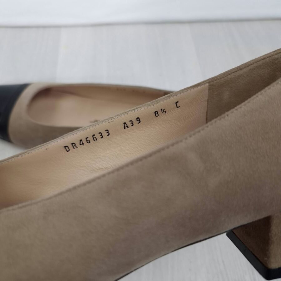 low heel shoes