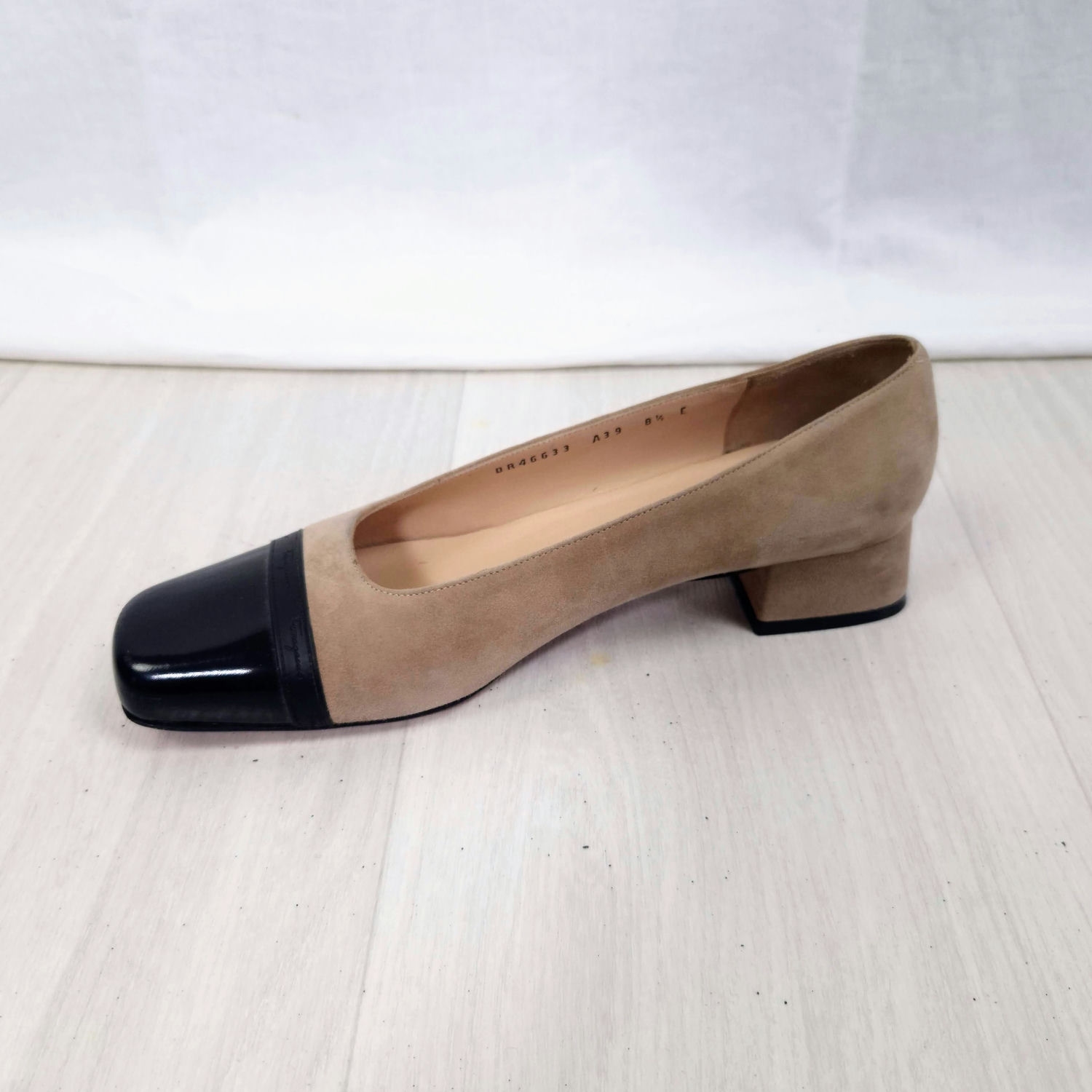 Salvatore Ferragamo scarpe basse in pelle beige e nera