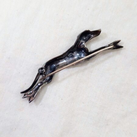 Spilla in argento vintage anni '60 a forma di levriero