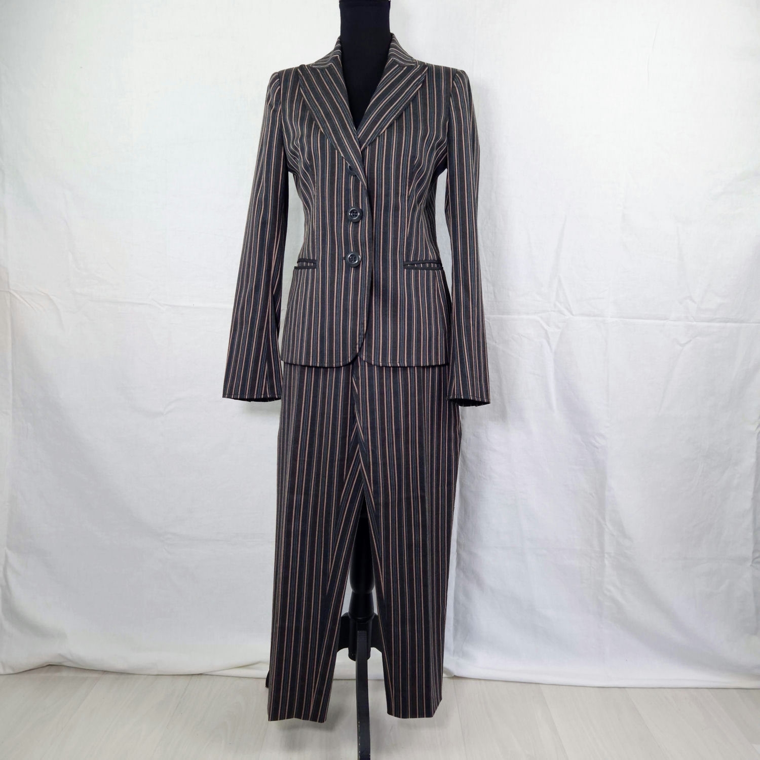 tailleur gessato da donna