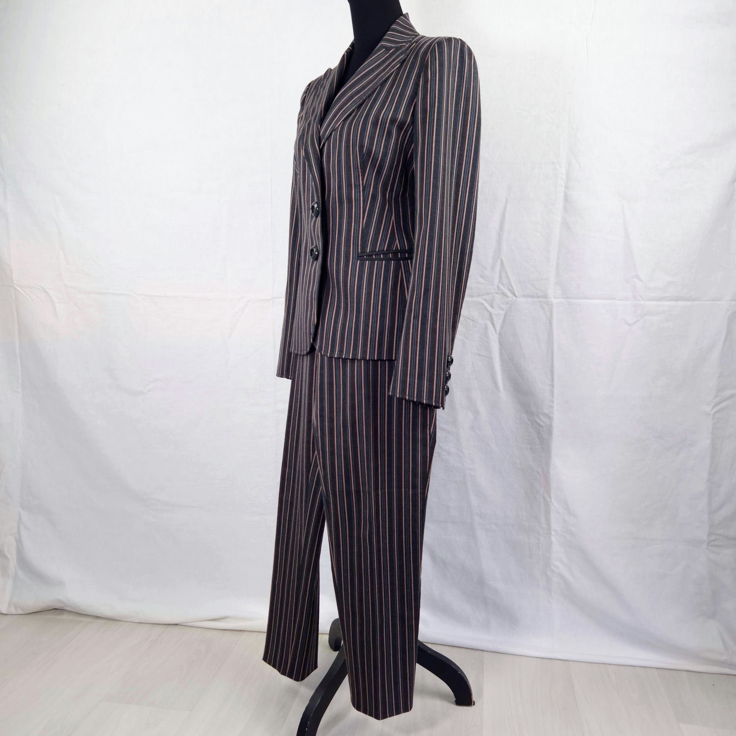 Moschino Cheap and Chic tailleur gessato da donna