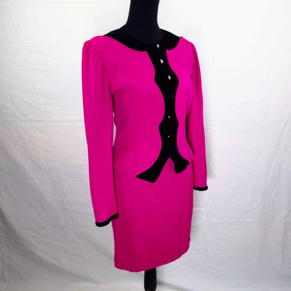 pink skirt suit Ungaro