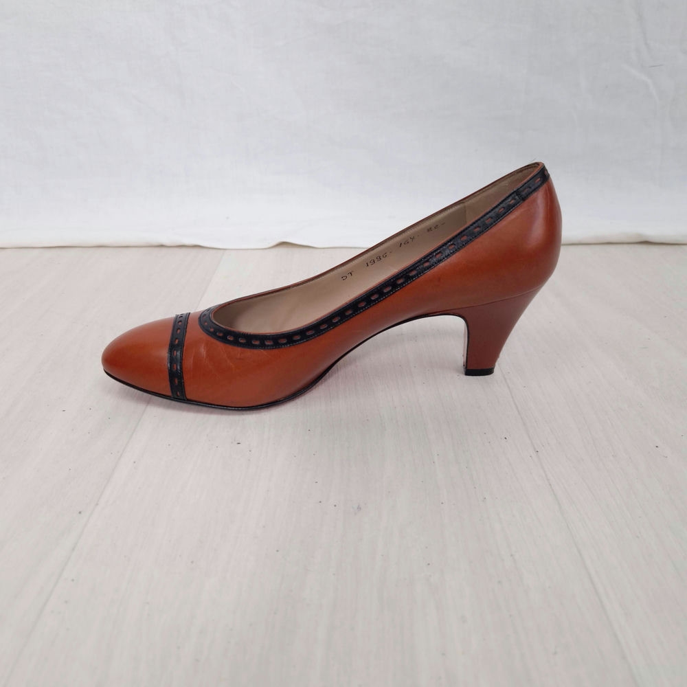 Ferragamo heel shoes