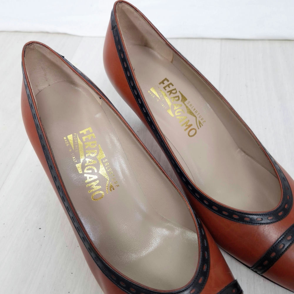 Salvatore Ferragamo décolleté in pelle marrone 1980s