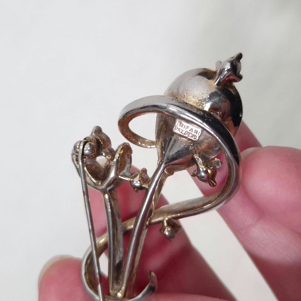 vintage brooch 1940s