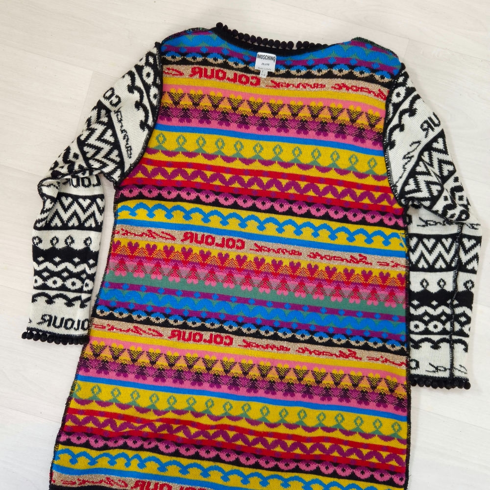 vestito colorato in lana