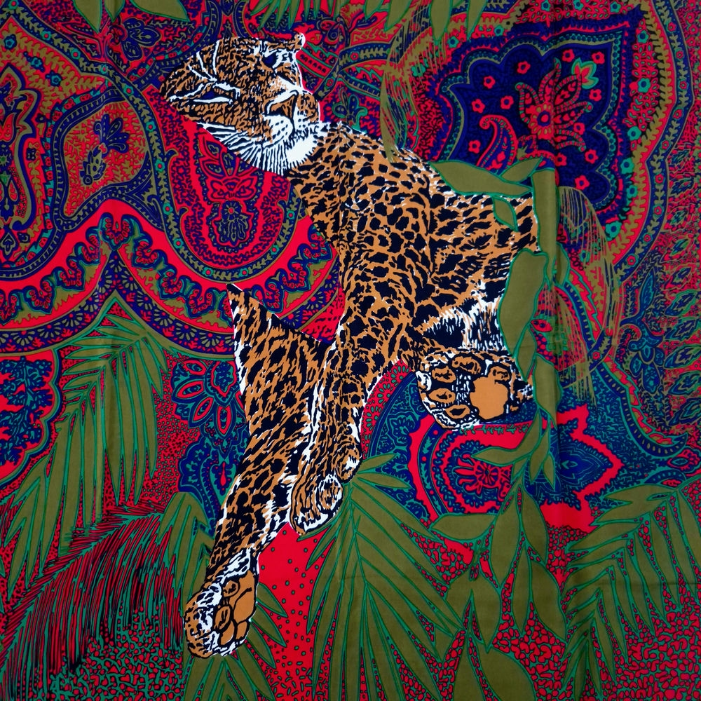 foulard con leopardo