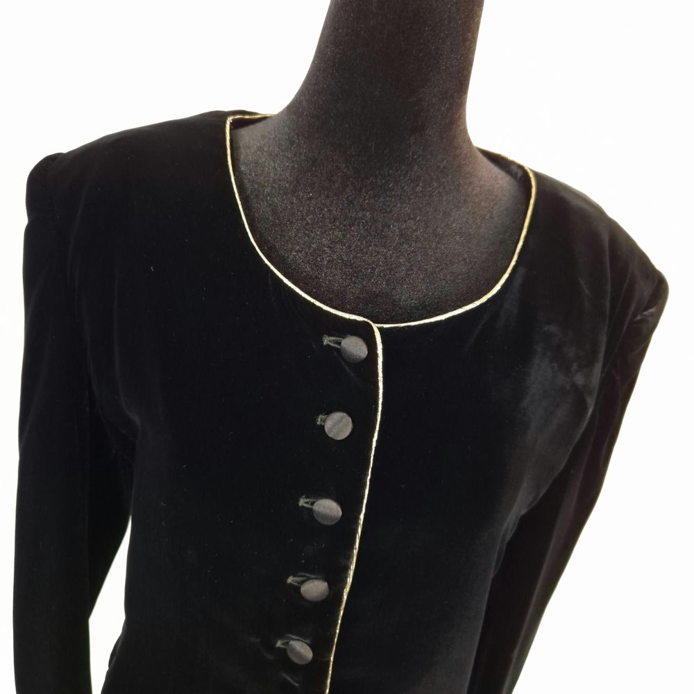 giacca corta nera elegante