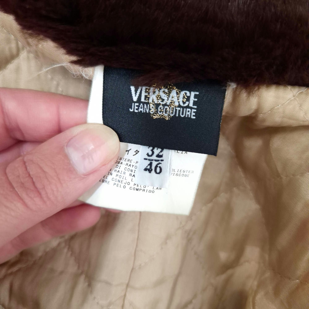 Giubbotto Versace con fantasia broccata