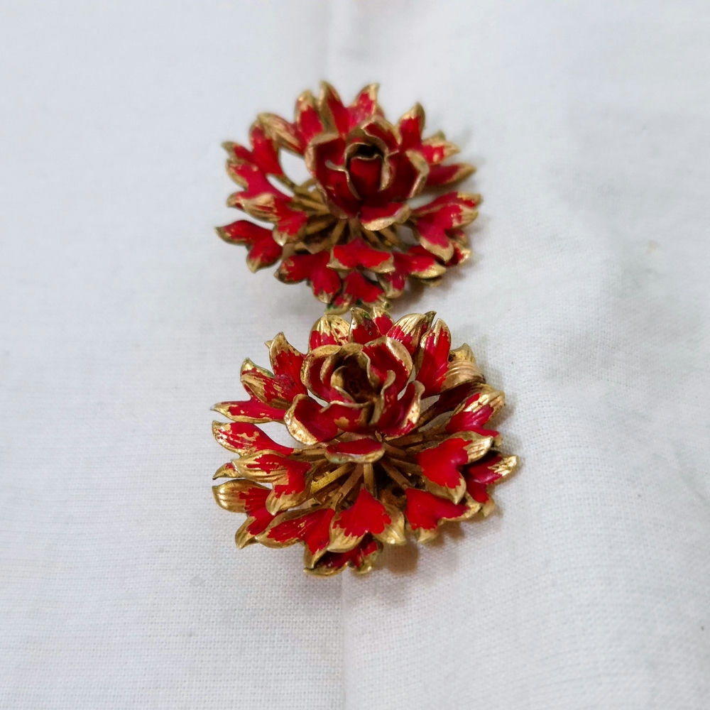 Orecchini Giuliano Fratti rossi a forma di fiore