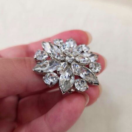 Spilla vintage anni '60 a forma di fiore