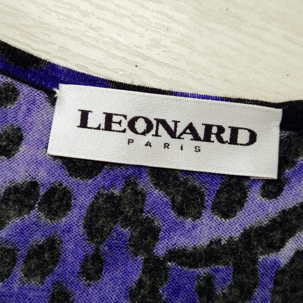 Leonard Paris vestito viola animalier