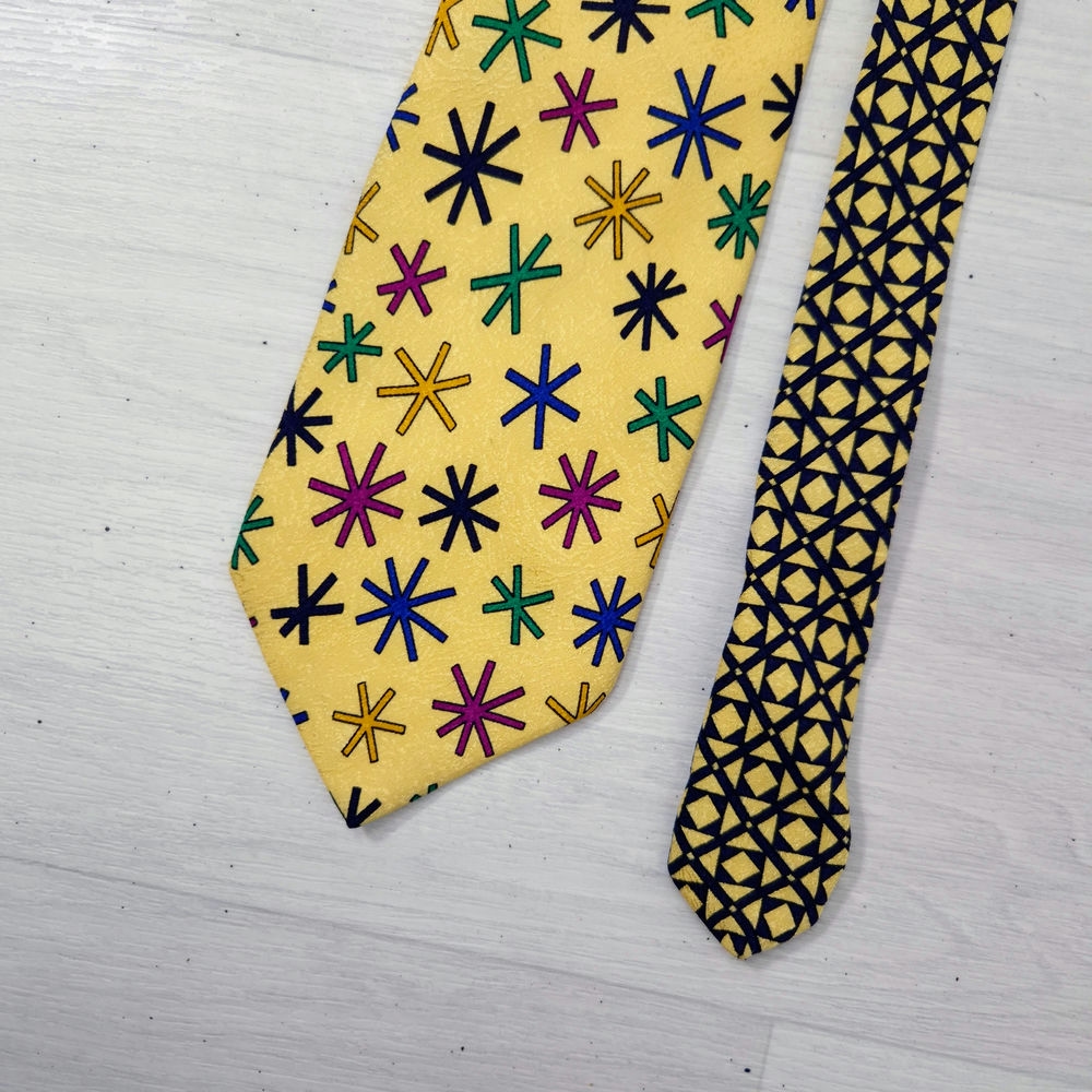 Gianni Versace cravatta con asterischi vintage 1990s - immagine 5