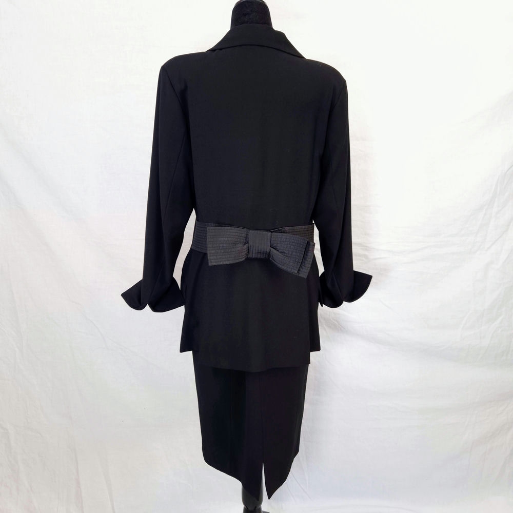 Gianfranco Ferré tailleur nero elegante 1990s