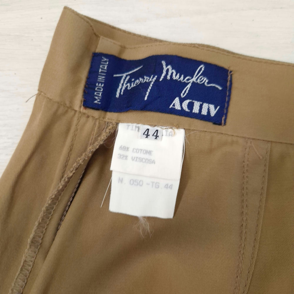 Thierry Mugler tailleur marrone con giacca a maniche corte