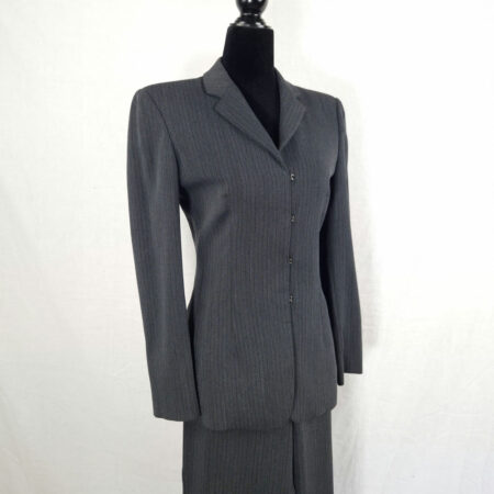 tailleur Armani elegante