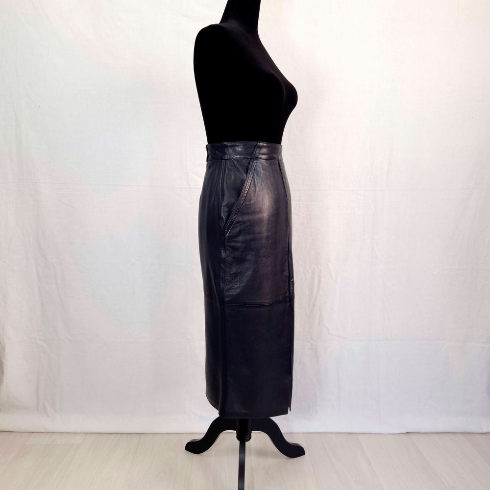 leather skirt