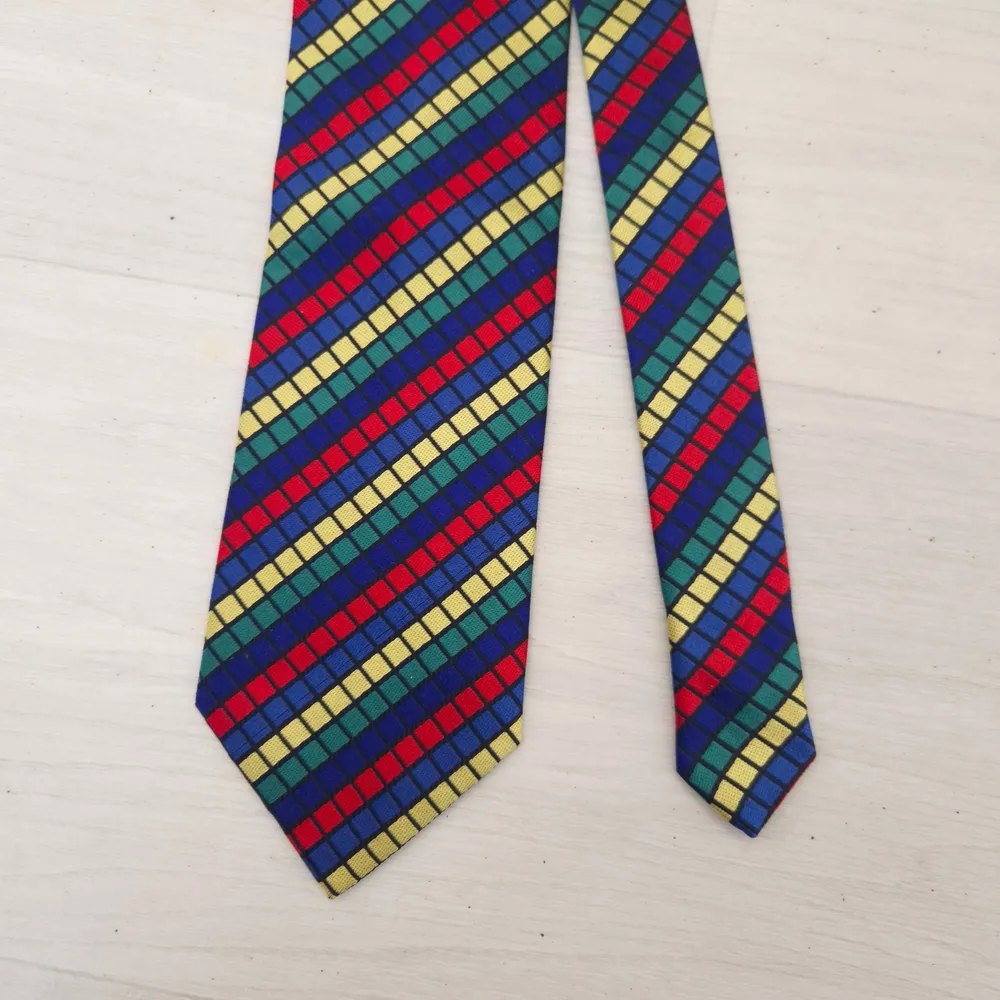 vintage tie 70s